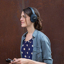 Load image into Gallery viewer, Bose SoundLink Around Ear Wireless Headphones II - Black