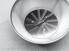 Load image into Gallery viewer, Breville BJE200XL Juice Fountain Compact Centrifugal Juicer, Silver, 10" x 10.5" x 16"
